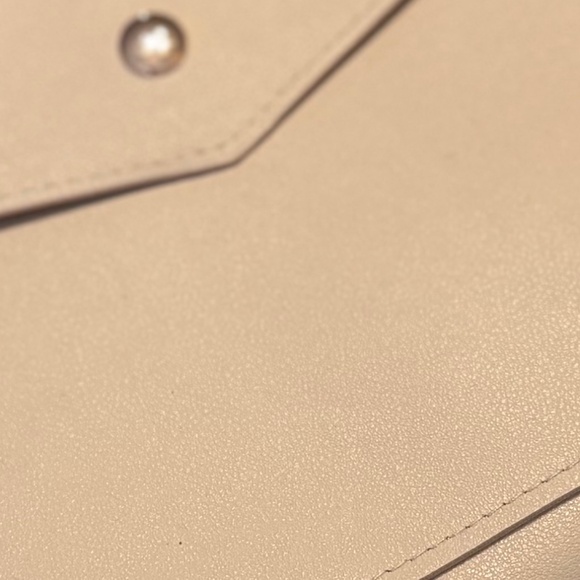 Glass Ladder & Co. - Picture 4 of 6